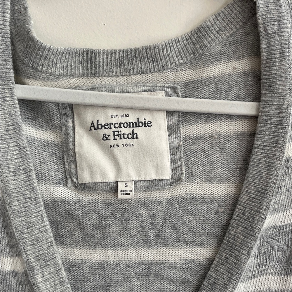 Abercrombie & Fitch Striped Cardigan Rabbit Angora Y2k 2010s Twilight Preppy - Picture 2 of 5